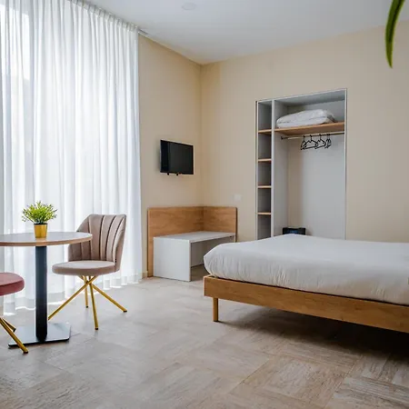 Pontenuovo Bed 4*